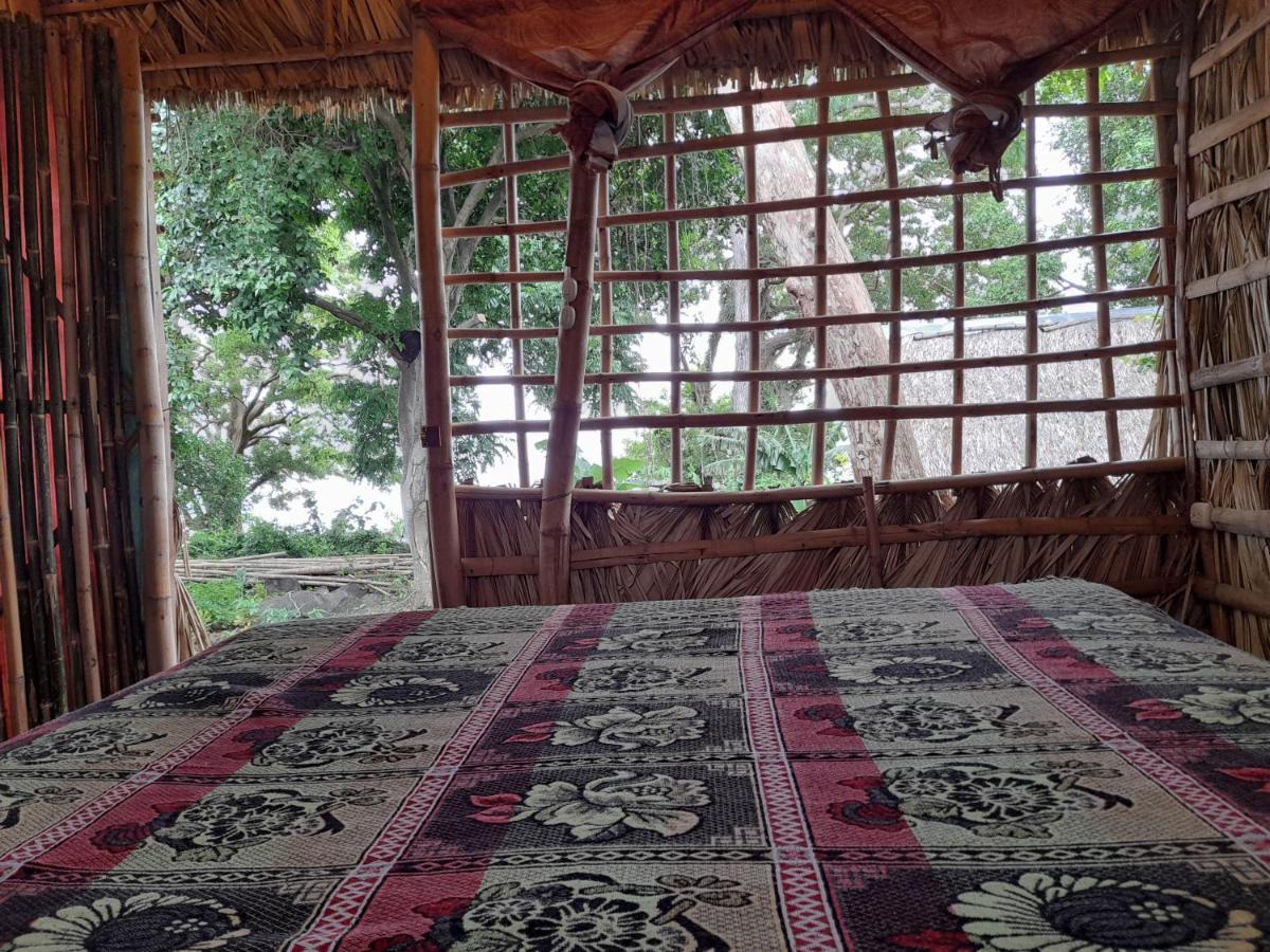 El Bamboo Cabins Balgue Exterior foto
