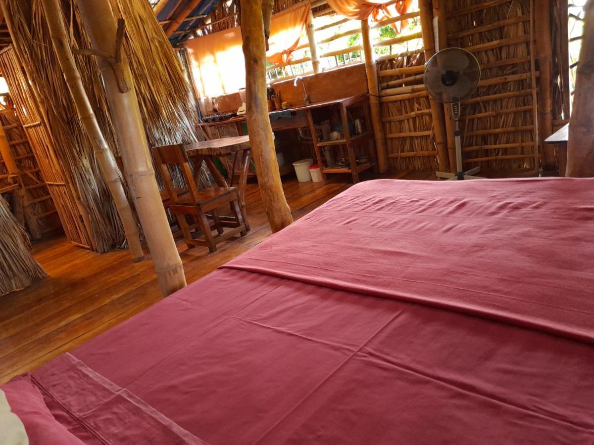 El Bamboo Cabins Balgue Exterior foto