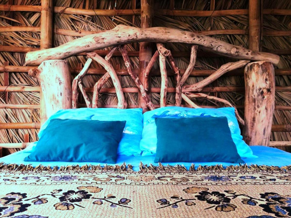 El Bamboo Cabins Balgue Exterior foto
