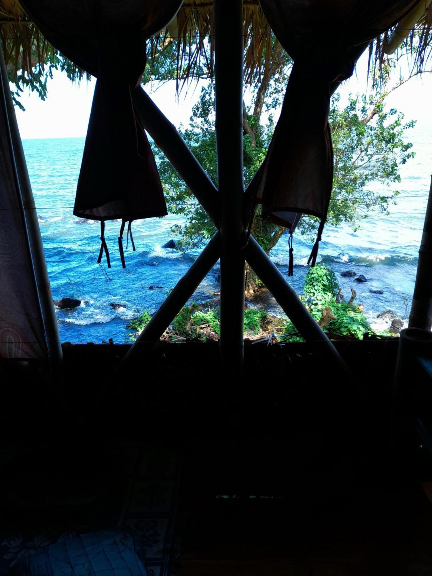 El Bamboo Cabins Balgue Exterior foto