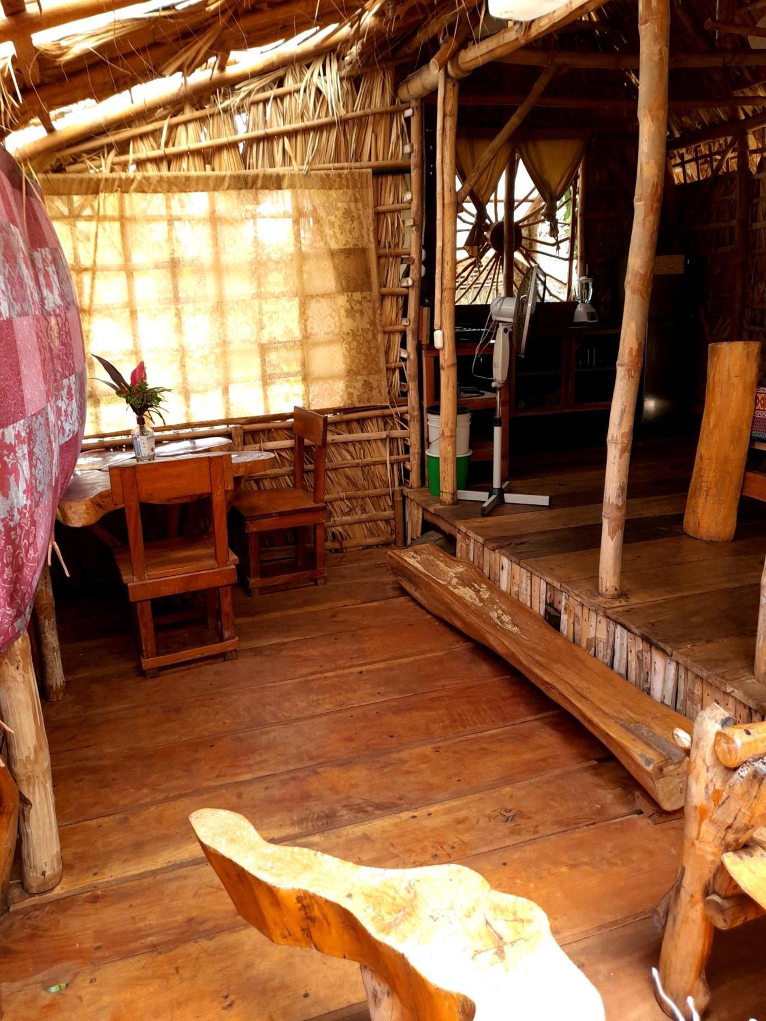 El Bamboo Cabins Balgue Exterior foto